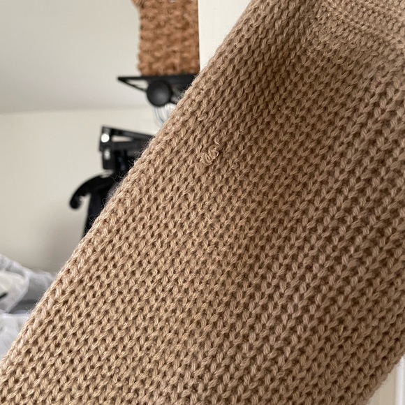 Lace-up Sweater - Picture 5 of 8